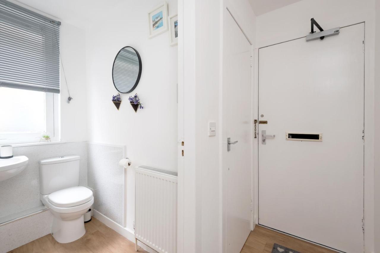 Cosy 1 Bedroom In The West End EDI Exteriér fotografie