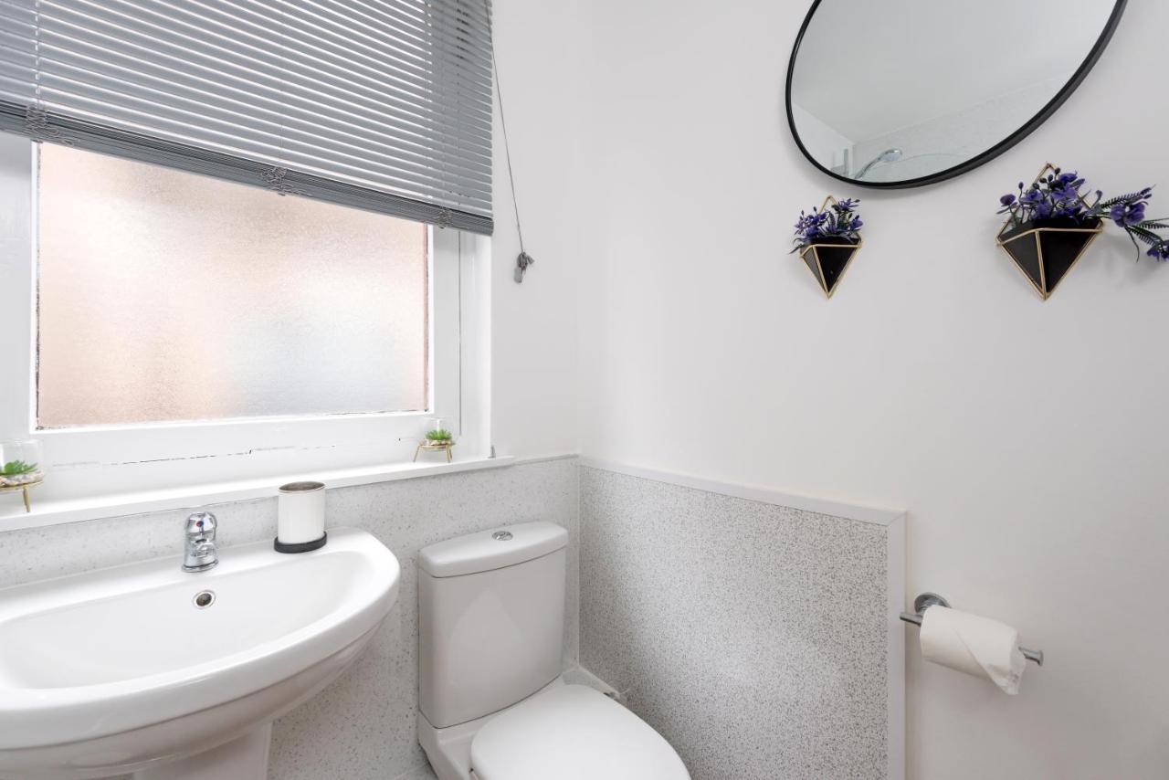 Cosy 1 Bedroom In The West End EDI Exteriér fotografie